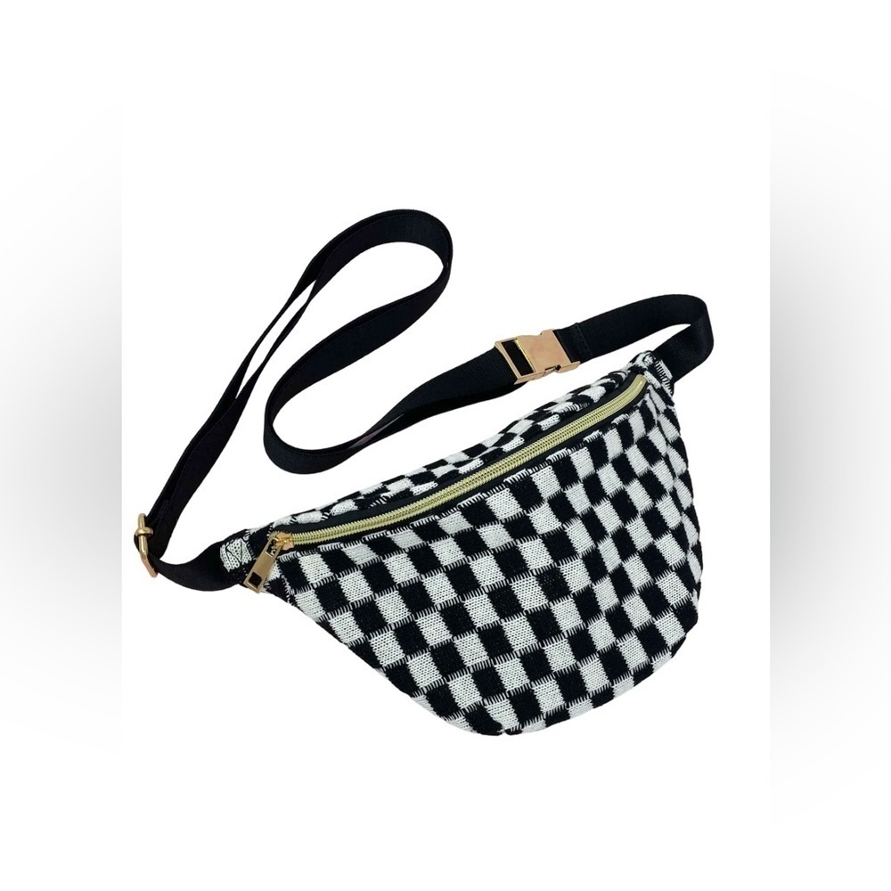 Pink Lily Checkered Crossbody Bag - Picture 2 of 4